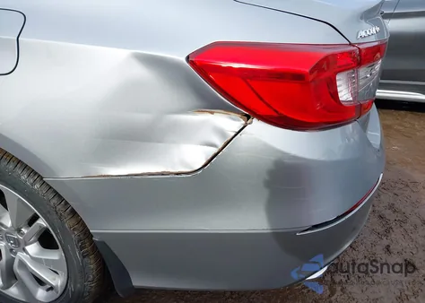 2019 Honda Accord Lx z USA, uszkodzony, nr VIN 1HGCV1F14KA037586